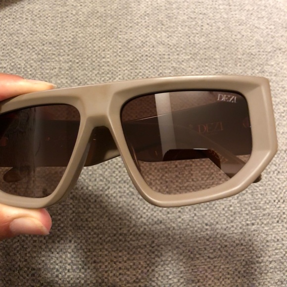 DEZI Backtrack sunglasses - Picture 4 of 12